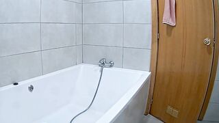Amateur masturbation inside the toilet one