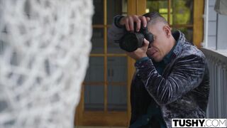 TUSHY Myfreecam Kylie has insane anal with her photographer