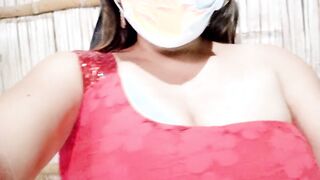what madness !! very beauty woman performs erotic dance at christmas
