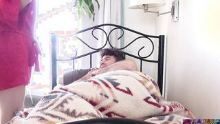 Stepmom cheats with stepson before her hubby gets up inside the morning