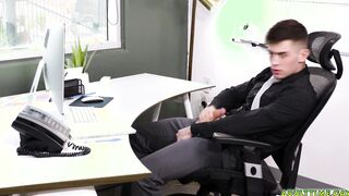 Jordan Starr catches Trevor Brooks slacking and fapping