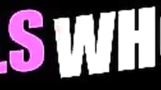 Girls Who Lie - S13:E1