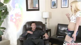 Stepdad licks n fucks teen stepdaughter