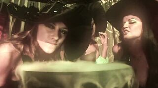 Sensual Strippers Take Turns Unwind Lucky Dicks