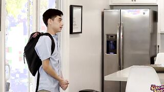 The Exchange Student Study Buddies - S2:E7