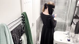 OMG! I didn't know arab girls do that. A concealed