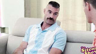 two Men And An Xxx Show Im Not Touching Anything - S4:E6