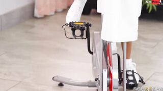 Fucking The Spinning Teacher Film With Xander Corvus, Dee Williams, Ember Snow - Brazzers Official