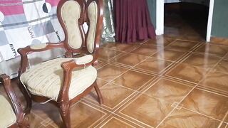 KAROL PERNIA. CUANDO VA S A UNA CASA AJENA Y
