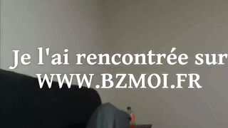 Maman latine avec un mec precoce
