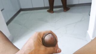 I masturbate looking at my stepsister's perfect booty