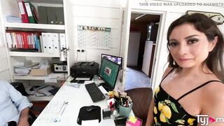 Bomb booty italian women Valentina Bianco anal fuck by a long rough dick