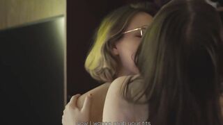 Girlfriend Lesbian Best Friend Amateur Threesome