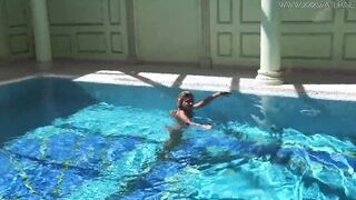 Cutie Russian mom Kalisy masturbating by the pool