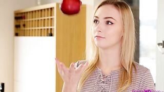 Step Sisters Warm Apple Pie - S20:E4