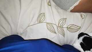I CATCH MY STEPMOM INTO MY BED AND CUM INSIDE HER ADORABLE PAJAMAS
