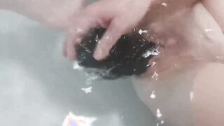 Big snatch bath tub vibrators
