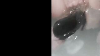Big snatch bath tub vibrators