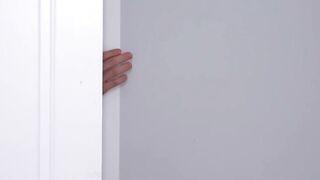19 year old Videoz - Alice Xo - Adorable teeny takes it into the butt