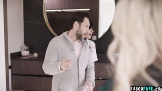 Slutty agent Lilly Bell seduced his client Tommy Pistol