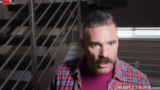 Father's Day Gift Sex Tape With Charles Dera, Scarlett Bloom, Lacy Lennon - Brazzers Official