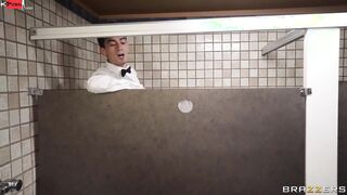 Waiter Getting Served a Long Round Ass Scene With Jordi El Nino Polla, Nina Kayy, Jamie Knoxx - Brazzers Official