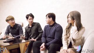 Babe Taiwan housewife Yuli and her hubby go for a