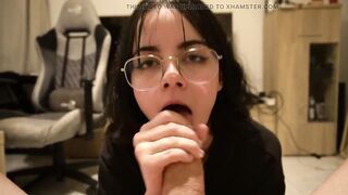 Famous streamer offer fellatio