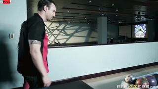 Boinking And Bowling Sex Tape With Britney Amber, Alex Legend - Brazzers Official