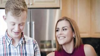 Milf ficken in der Kuche