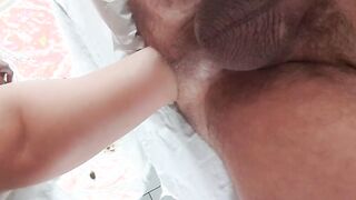She give on his ass deep fisting,double fisting but not orgazm