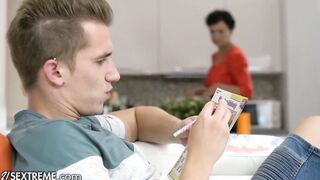 21 SEXTREME - Jason Storm Takes Horny Mature Lady's Twat To Poundtown