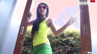 MAMACITAZ - Latina Eighteen Puts Her Impressive Butt To Pretty