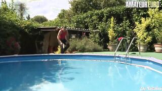 AMATEUREURO - French sluts Fills Her Butt And Vagina With
