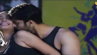 gym trainer ne biwi ko pela