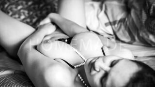 ♥ MarVal - She Pickup Rubs Dude When He Doing All Body Strokes, He Surprised
