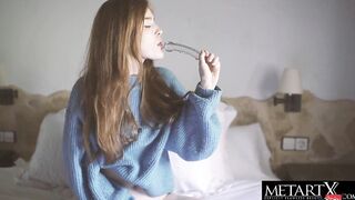 Red Haired fucks her cunt to an orgasm with a long