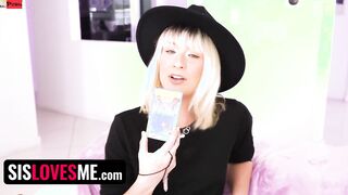 Step Sis Jessie Saint Getting Her Magic Snatch Filled With Step Brother's sexy Love Potion - SisLovesMe