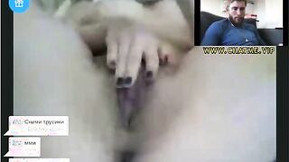 Hot brunette spreading her sexy pussy on chat