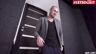 HER LIMIT Hottie Rebecca Takes Anal From Luca On The