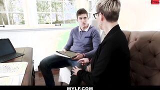Passionate Short Haired Cougar Lawyer Bounces Her Crazy Sexy Bombshell Booty On Her Younger Assistant's Dick