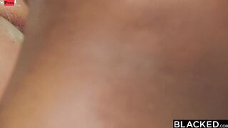 BLACKED Kinky Goddess Gabbie cheats on boyfriend at the pool