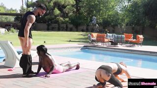 Ebony ts Ana Andrews and bff share a guy