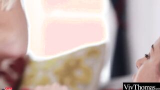 Cute blonde seduces great dark haired before they eat each other's cunt
