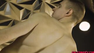 Xtian Wolf serves Serg Shepard's hole with hard thrusts