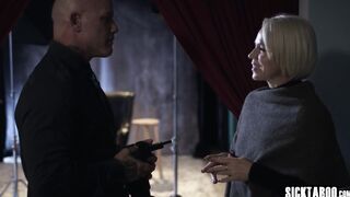 Horny photographer fucks new client