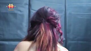 Indian Morden woman enjoy during massage