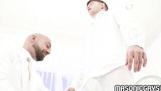 Scared apprentice enters masonic order