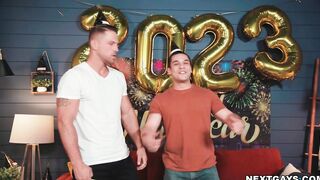 Andrew experience anal fuck for the first time
