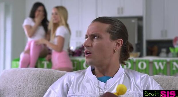 My Stepsis Is A Incredible Sexy Slut - S25:E12